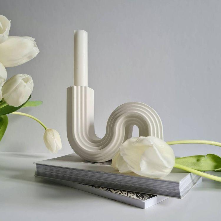 ENDLESS INFINITY HARMONY VASE