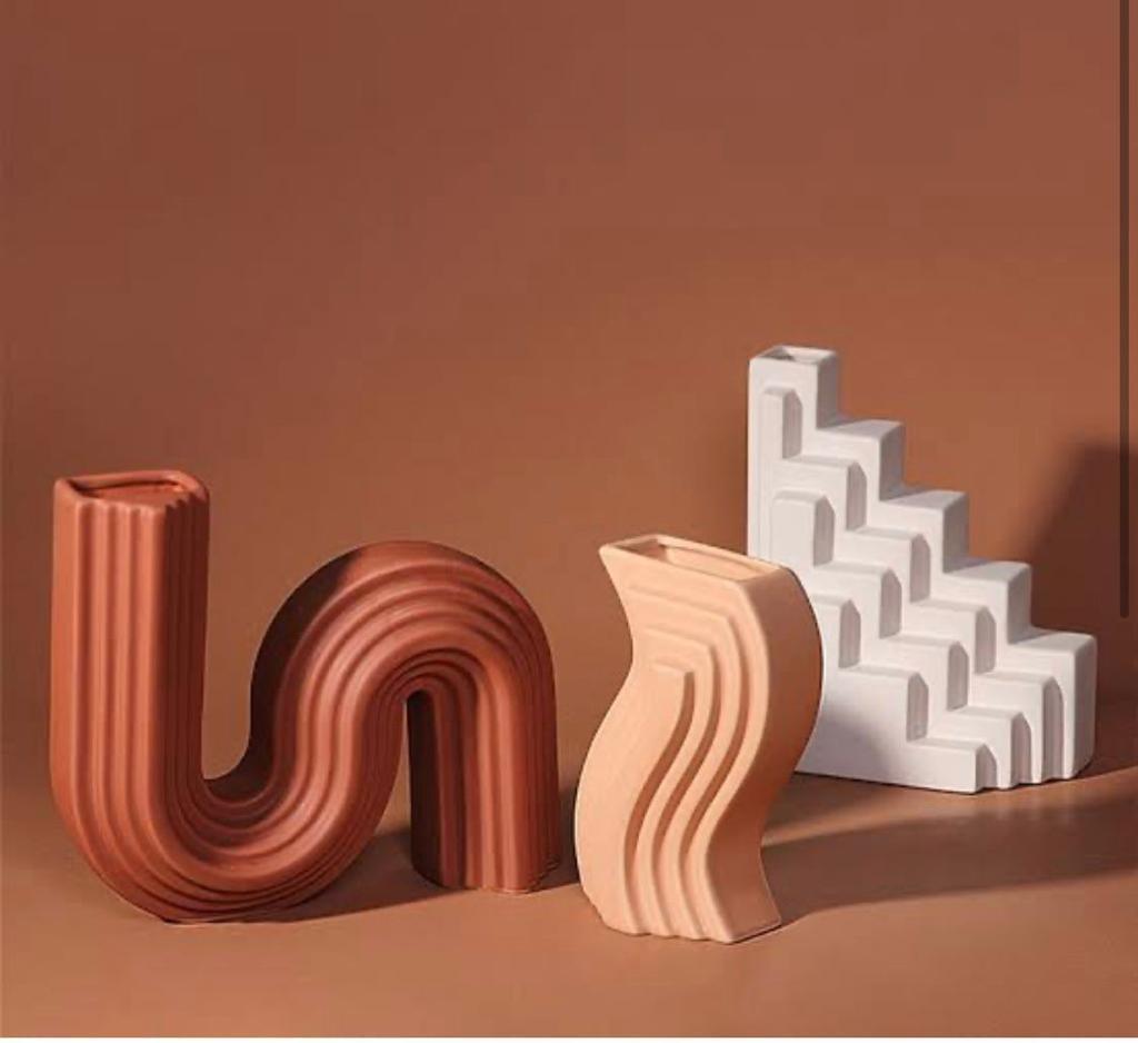 ENDLESS INFINITY HARMONY VASE