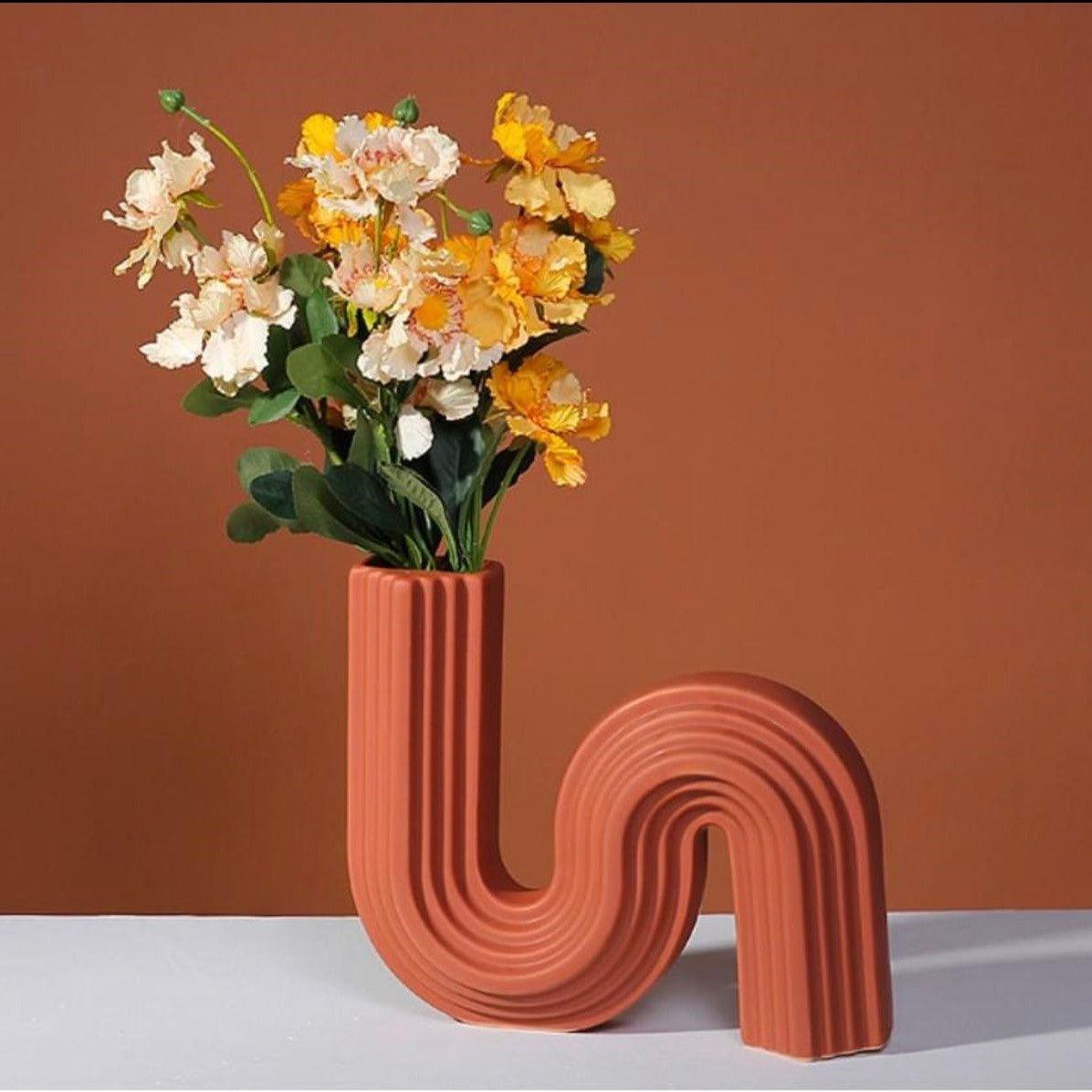 ENDLESS INFINITY HARMONY VASE