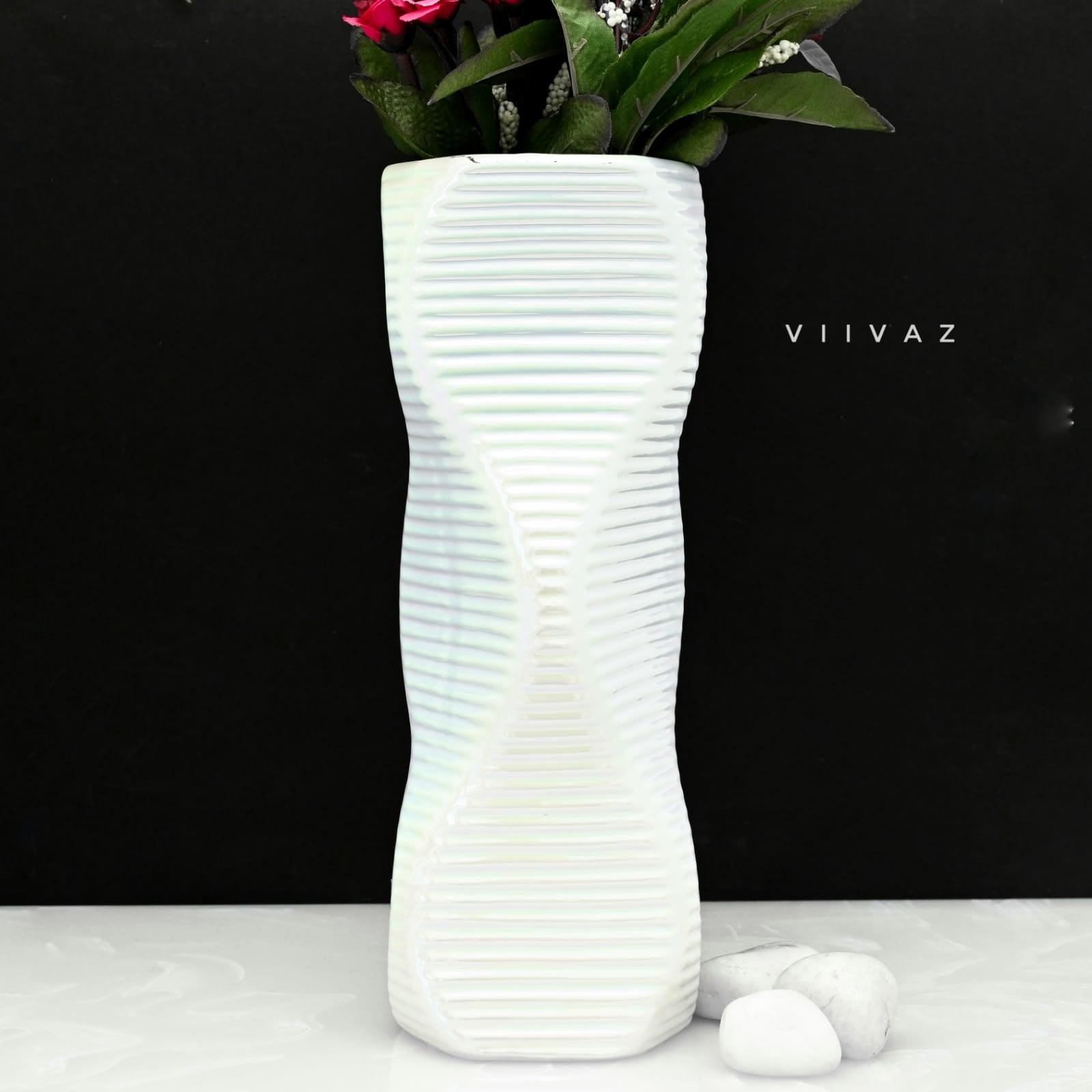 Enigmatic Swirl Crystal Vase