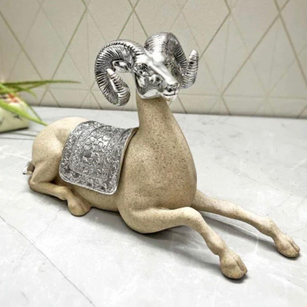 FAME OF EUROPE - RESTING SPRINGBOK