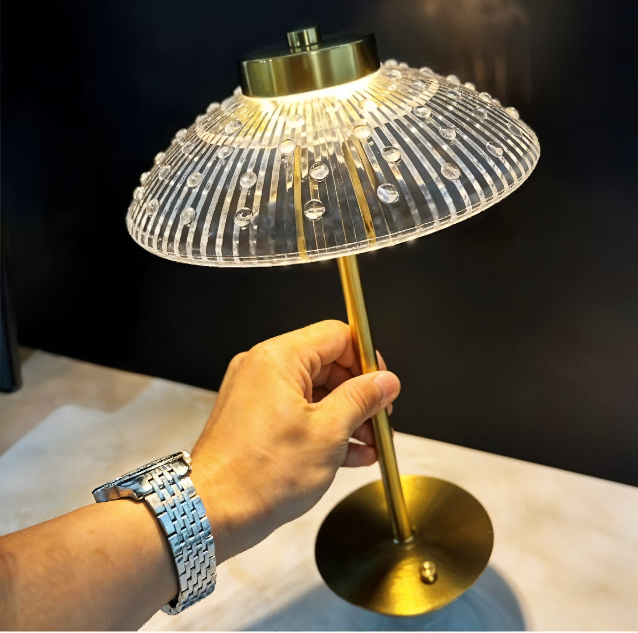 Umbrella Highlighting Lamp