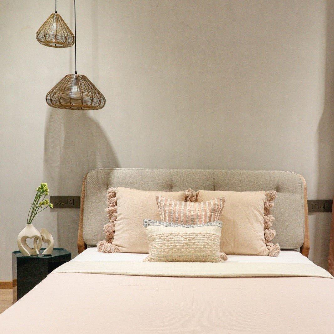 HEART ENTANGLED LOVE VASE