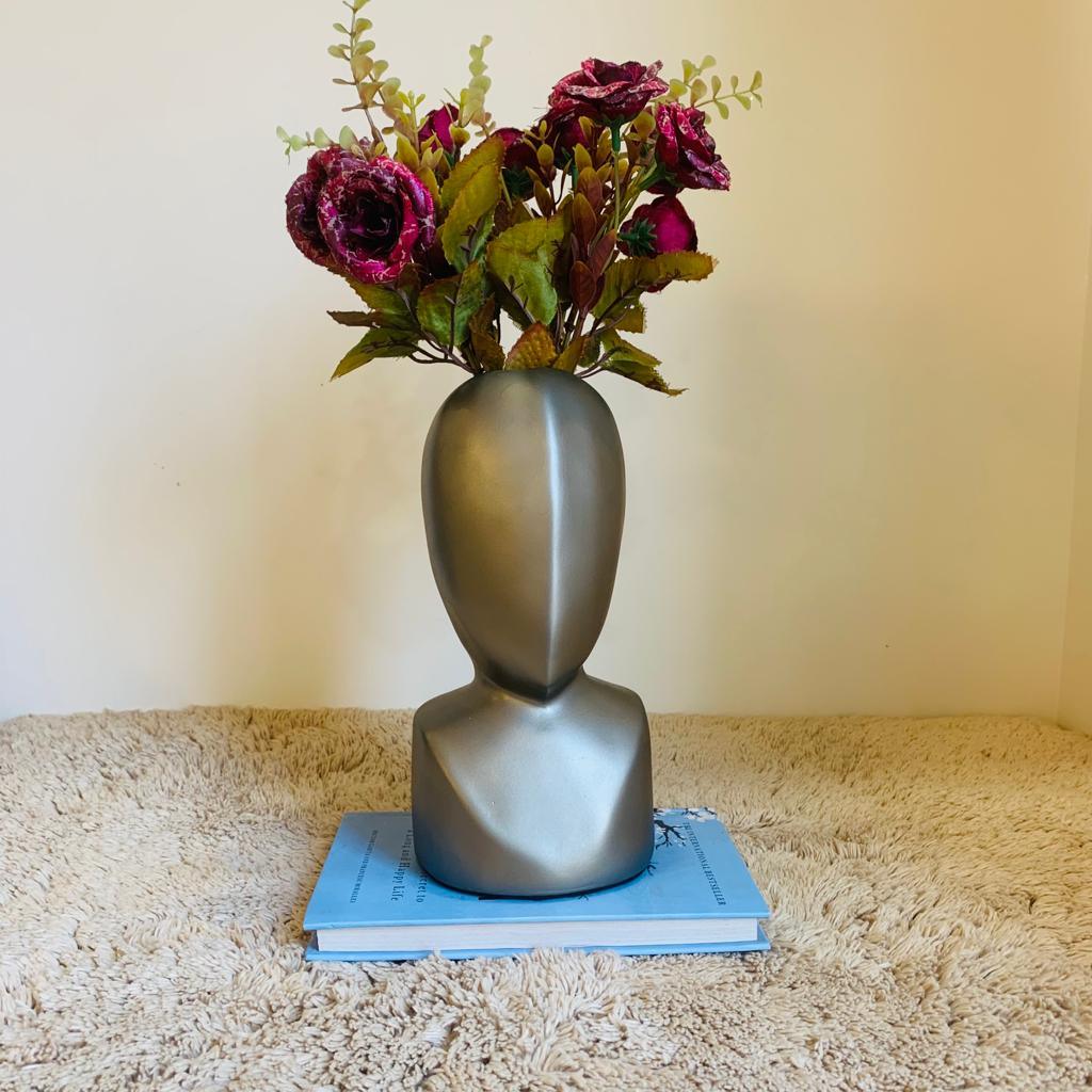 Humano Face Vases - Look beyond imagination
