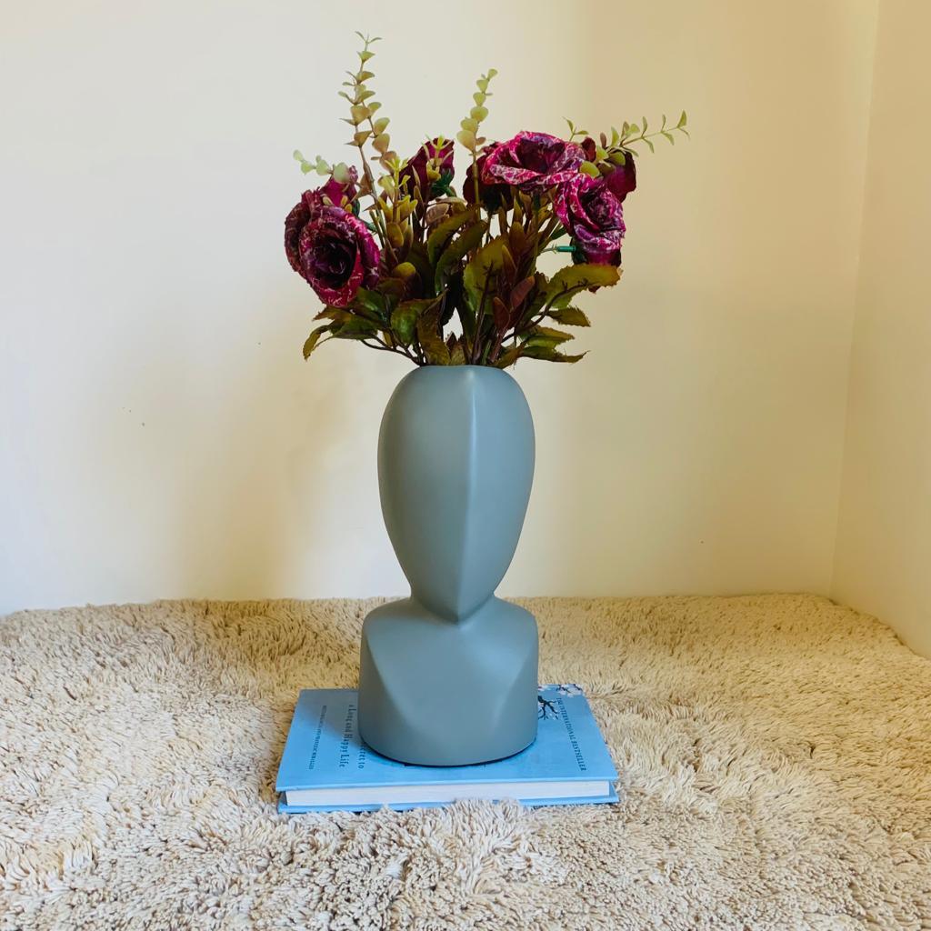 Humano Face Vases - Look beyond imagination