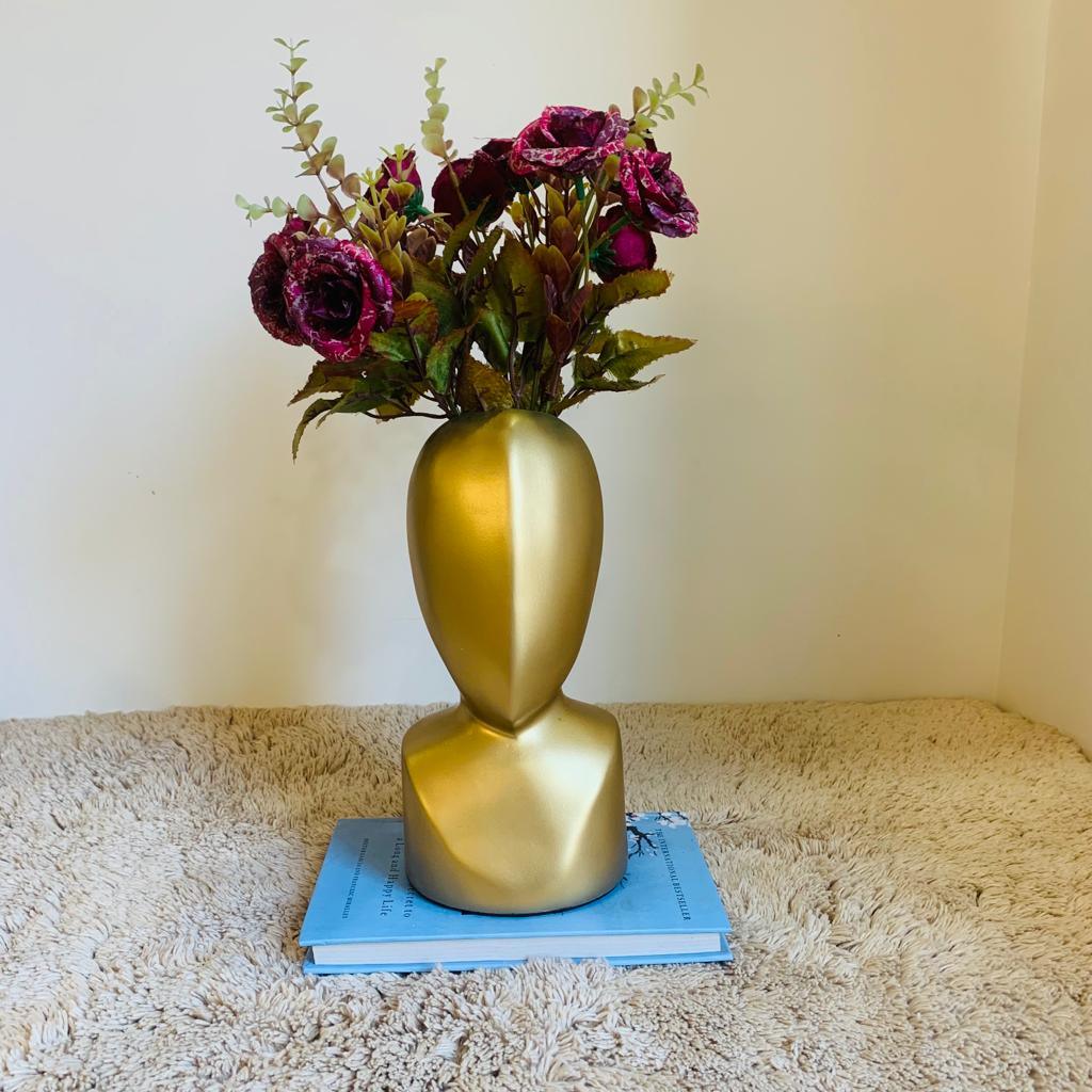 Humano Face Vases - Look beyond imagination