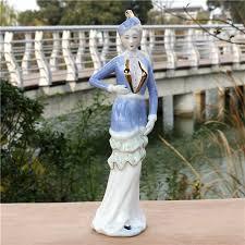 Victorian Lady - Wanderlust Girl Style 10