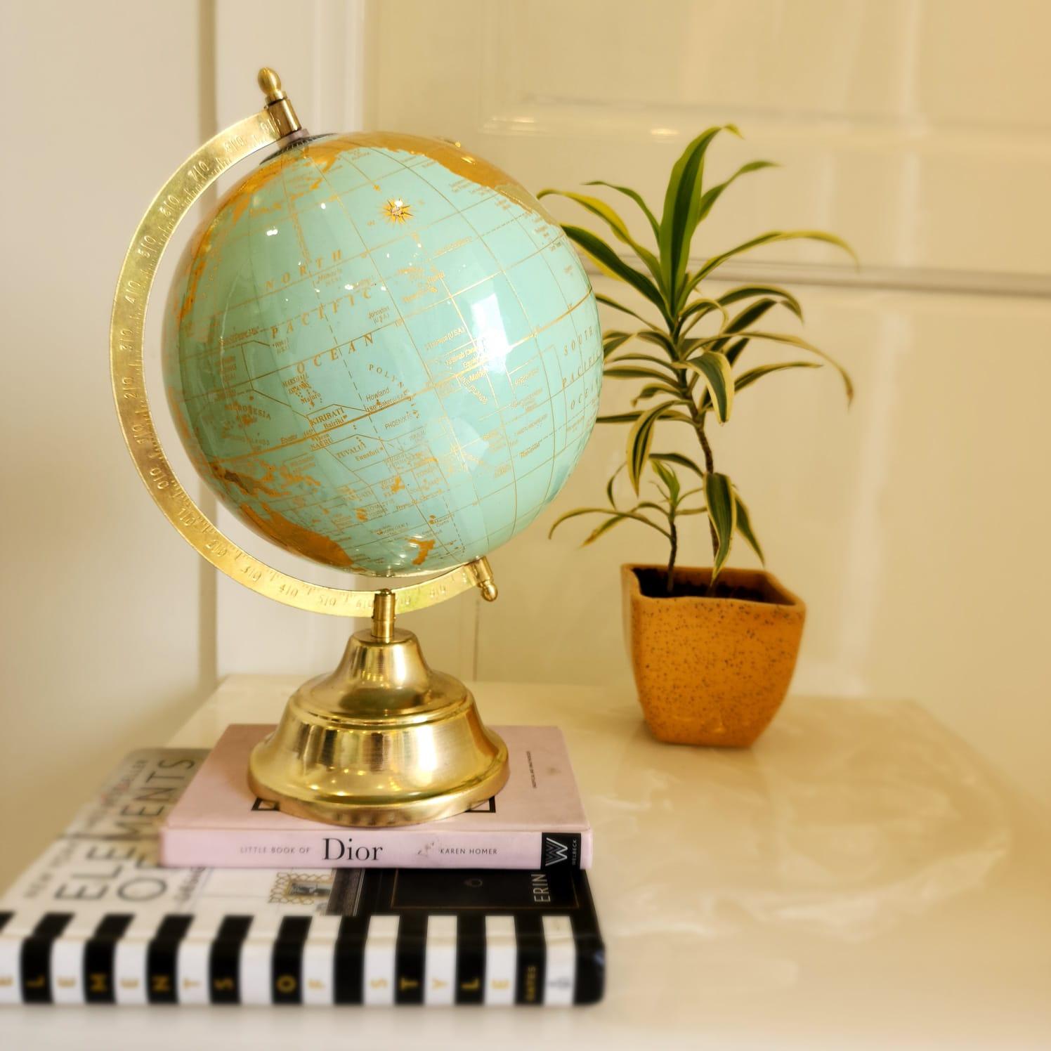 Jordan Laminated Green Globe