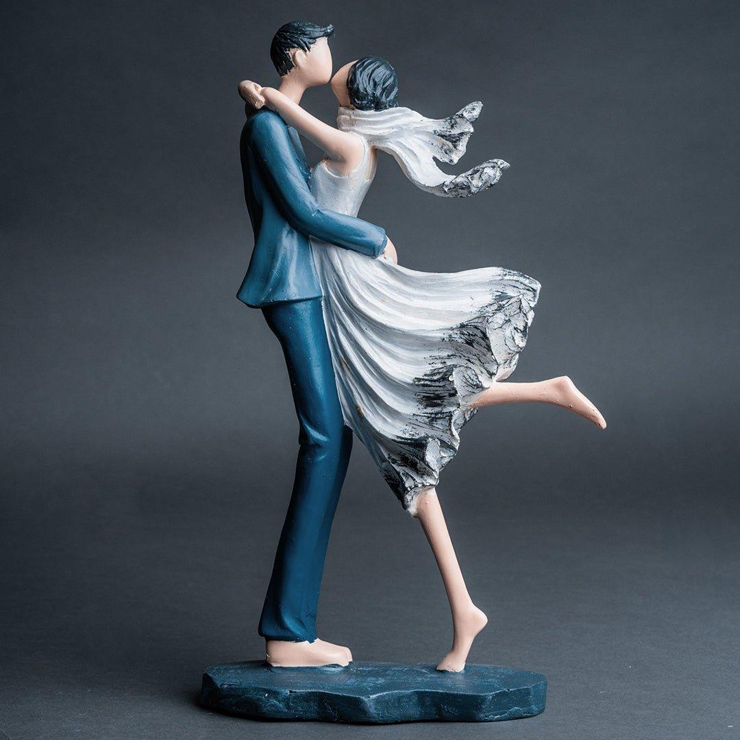Kissing Couple Figurine