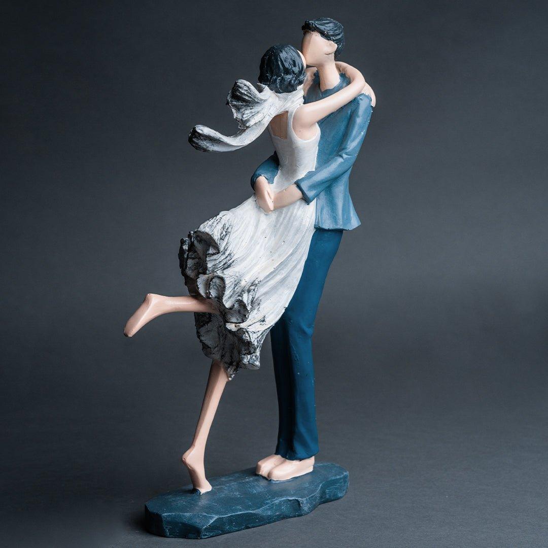 Kissing Couple Figurine