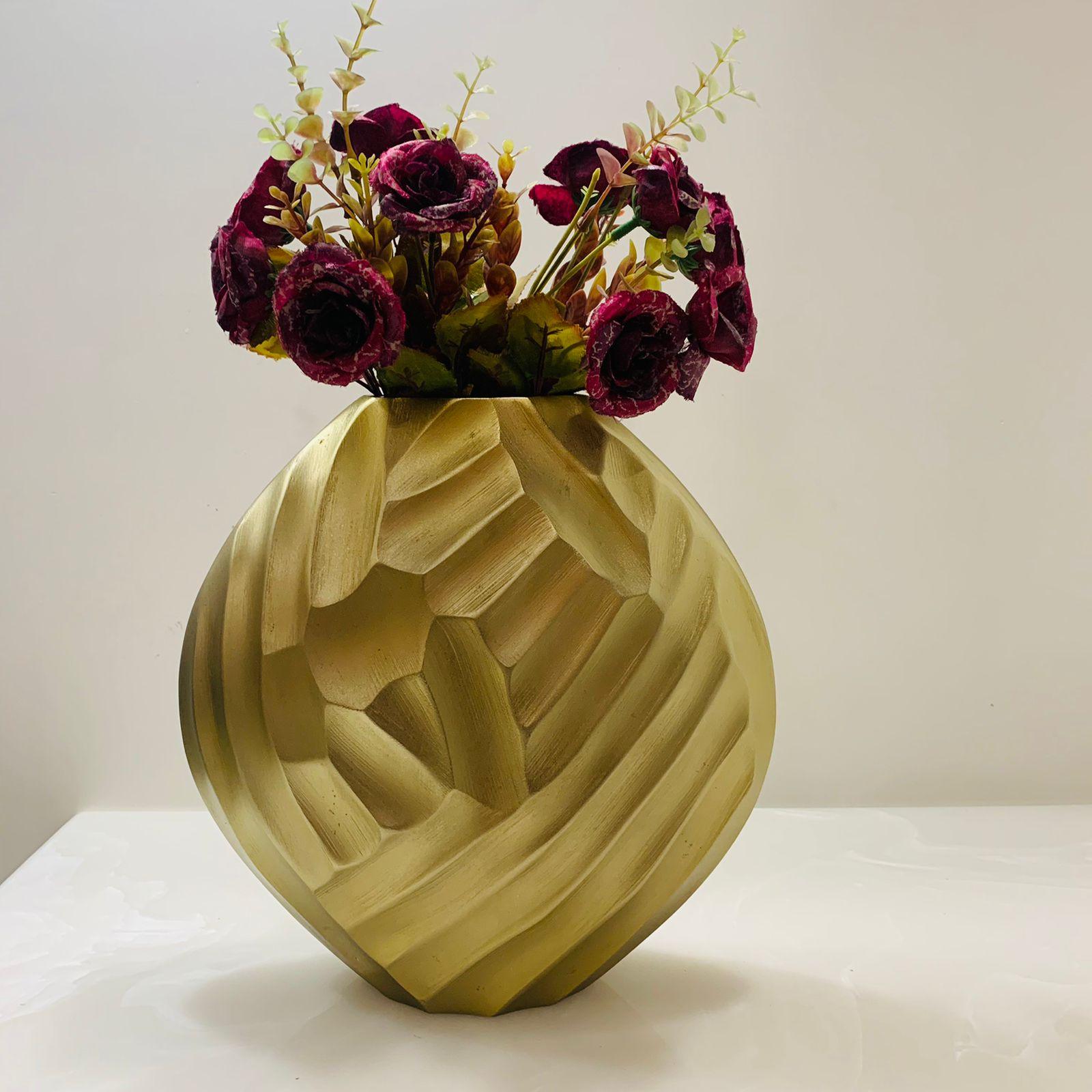 Metallic Artistic Pattern Vases
